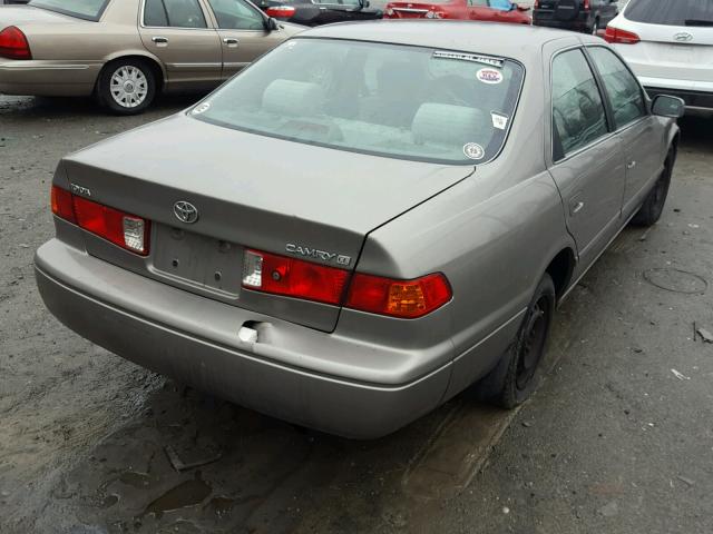 4T1BG22K6YU698175 - 2000 TOYOTA CAMRY CE GRAY photo 4