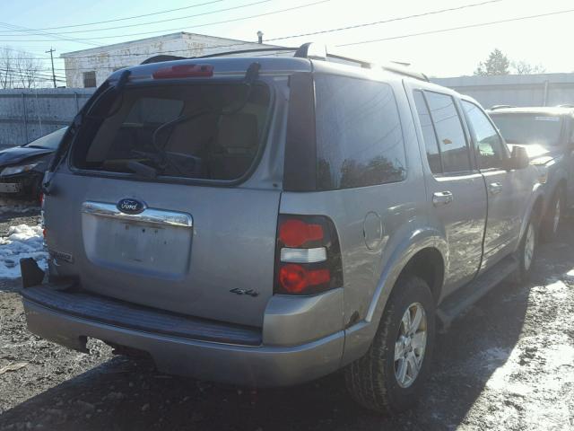 1FMEU73E08UA69670 - 2008 FORD EXPLORER X SILVER photo 4