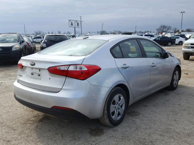 KNAFK4A65F5315562 - 2015 KIA FORTE LX SILVER photo 4