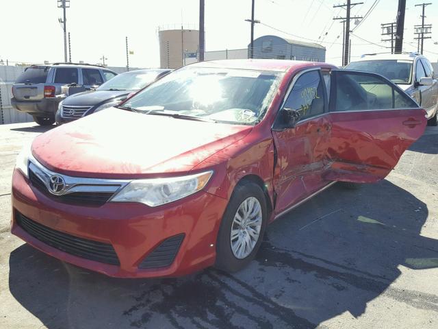 4T4BF1FK2CR197841 - 2012 TOYOTA CAMRY BASE RED photo 2