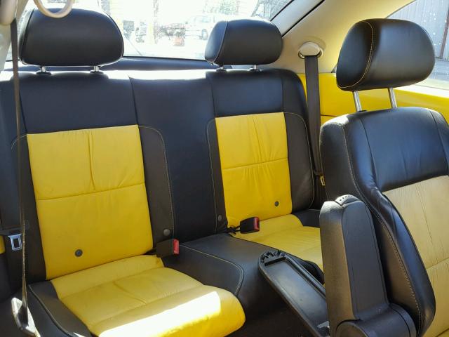 3VWCD21C62M455342 - 2002 VOLKSWAGEN NEW BEETLE YELLOW photo 6