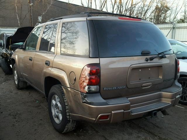 1GNDS13S222489837 - 2002 CHEVROLET TRAILBLAZE BROWN photo 3