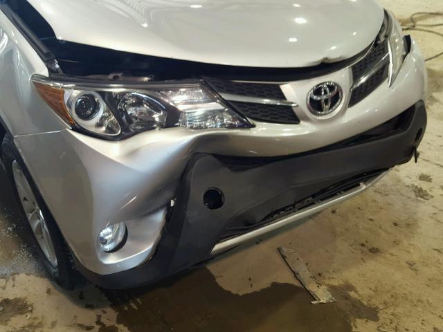 2T3WFREV5EW124611 - 2014 TOYOTA RAV4 XLE SILVER photo 9