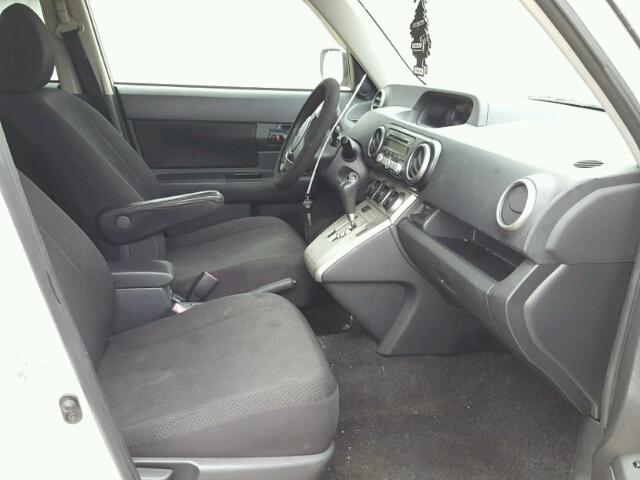 JTLKE50E891090710 - 2009 TOYOTA SCION XB თეთრი ფოტო 5