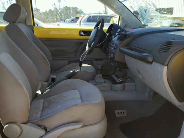 3VWBP21C13M432359 - 2003 VOLKSWAGEN NEW BEETLE 黄色 照片 5