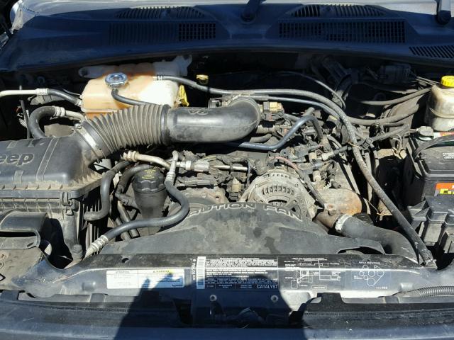 1J4GK38K55W560000 - 2005 JEEP LIBERTY RE BLACK photo 7