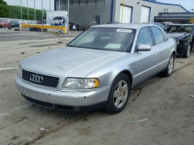 WAUFL54D9YN005513 - 2000 AUDI A8 QUATTRO SILVER photo 2