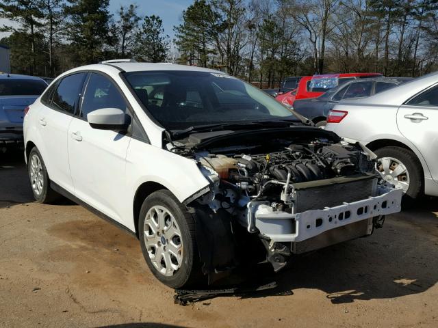 1FAHP3F21CL241079 - 2012 FORD FOCUS SE WHITE photo 1