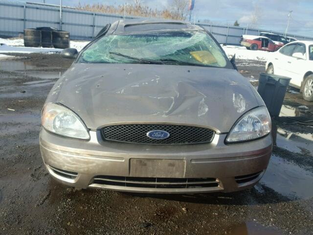 1FAFP53U25A180624 - 2005 FORD TAURUS SE TAN photo 9