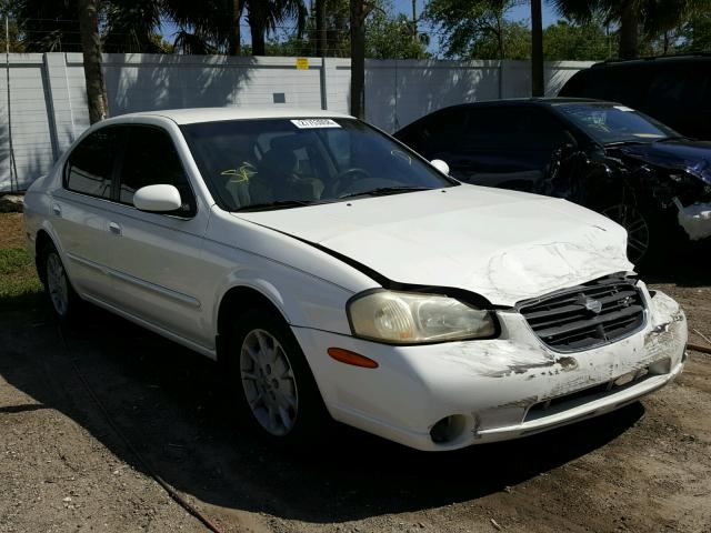 JN1CA31D81T824005 - 2001 NISSAN MAXIMA GXE WHITE photo 1