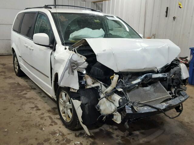 2A4RR5D11AR202182 - 2010 CHRYSLER TOWN & COU WHITE photo 1