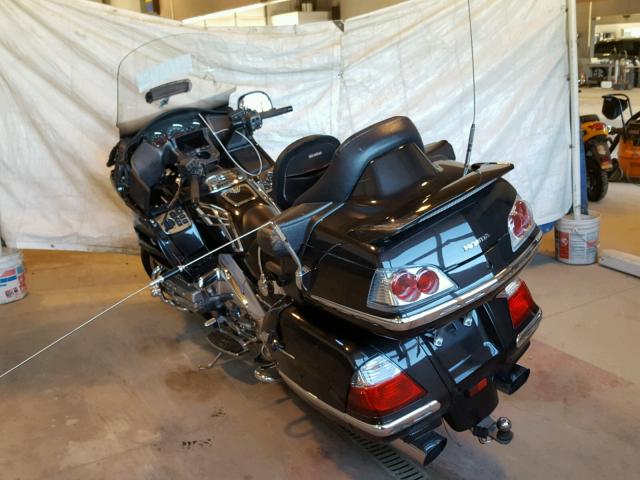 1HFSC47H57A609162 - 2007 HONDA GL1800 GRAY photo 3