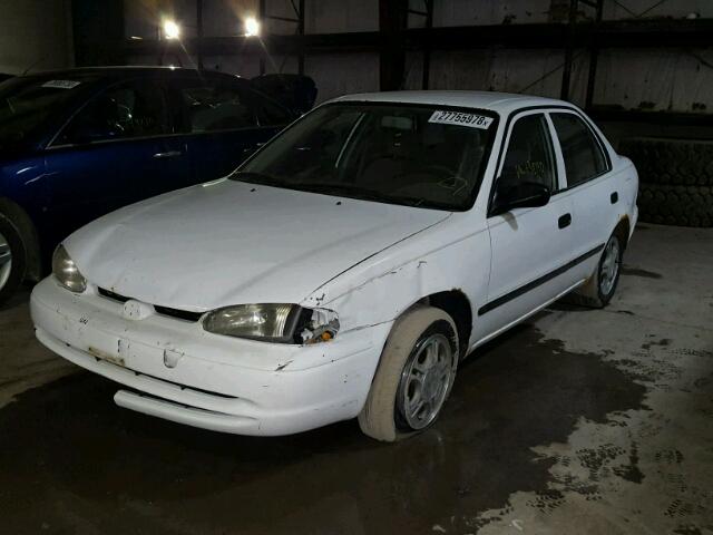 1Y1SK5284XZ441621 - 1999 CHEVROLET GEO PRIZM WHITE photo 2