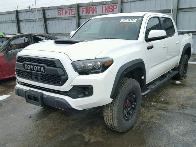 5TFCZ5AN0HX091767 - 2017 TOYOTA TACOMA DOU WHITE photo 2