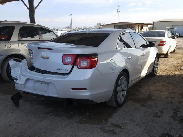 1G11E5SA9GF127922 - 2016 CHEVROLET MALIBU LIM WHITE photo 4