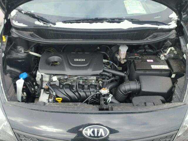 KNADM4A30H6044902 - 2017 KIA RIO LX Սև լուսանկար 7
