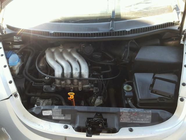 3VWCS21C51M404564 - 2001 VOLKSWAGEN NEW BEETLE 银色 照片 7