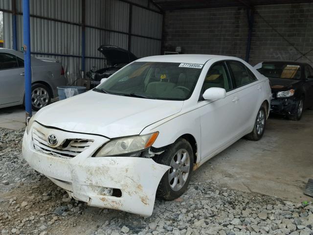 4T1BK46KX8U566637 - 2008 TOYOTA CAMRY LE WHITE photo 2