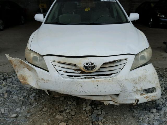 4T1BK46KX8U566637 - 2008 TOYOTA CAMRY LE WHITE photo 9