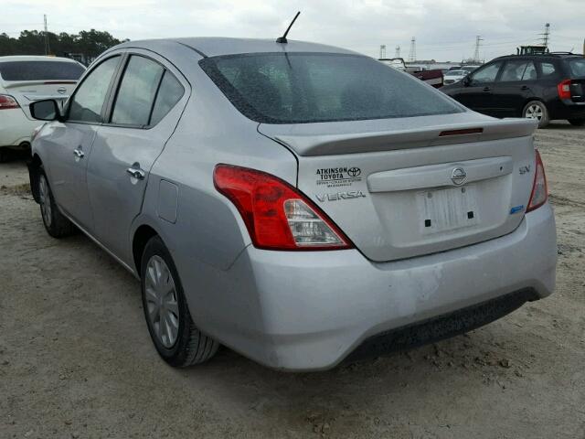 3N1CN7AP0GL805256 - 2016 NISSAN VERSA S SILVER photo 3