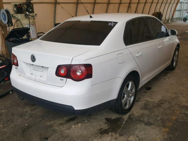 3VWJM71K09M132216 - 2009 VOLKSWAGEN JETTA S WHITE photo 4