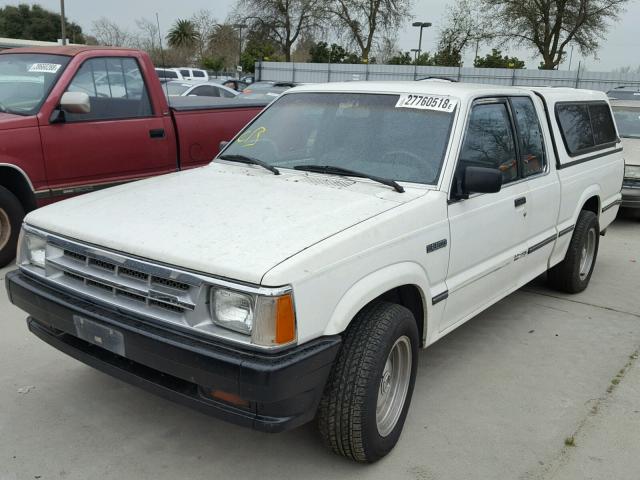 JM2UF3131J0383499 - 1988 MAZDA B2200 CAB WHITE photo 2