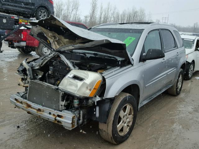 2CNDL73F456126129 - 2005 CHEVROLET EQUINOX LT SILVER photo 2