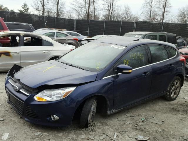 1FAHP3M25CL118128 - 2012 FORD FOCUS SEL BLUE photo 2