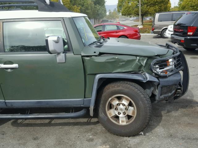 JTEBU4BF6AK086910 - 2010 TOYOTA FJ CRUISER GREEN photo 9