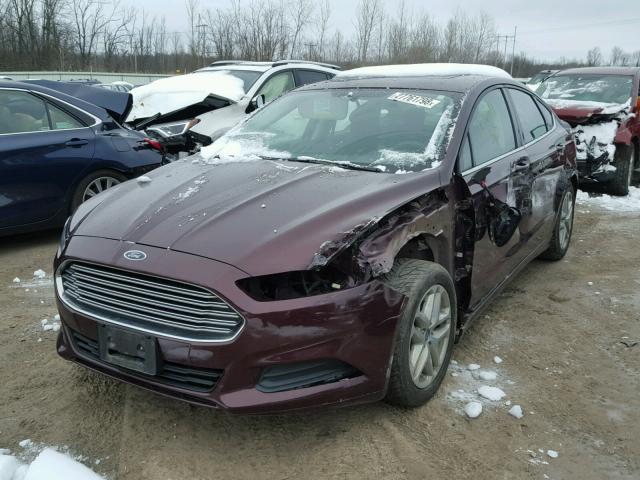 3FA6P0H73DR106588 - 2013 FORD FUSION SE BURGUNDY photo 2