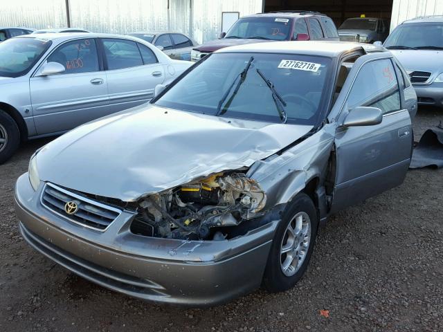 4T1BG22K5YU618378 - 2000 TOYOTA CAMRY CE GRAY photo 2