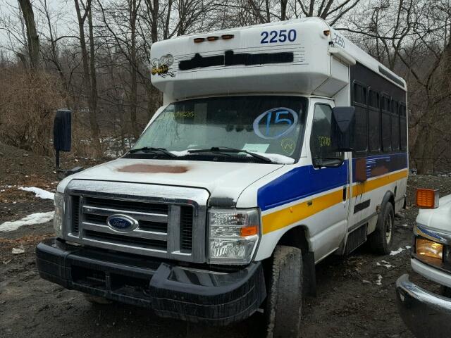 1FDEE3FL9CDA66369 - 2012 FORD ECONOLINE WHITE photo 2