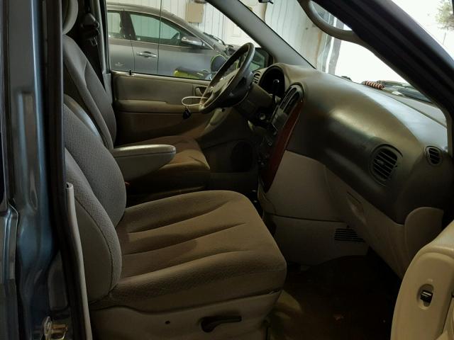 2A4GP44R46R832959 - 2006 CHRYSLER TOWN & COU GREEN photo 5