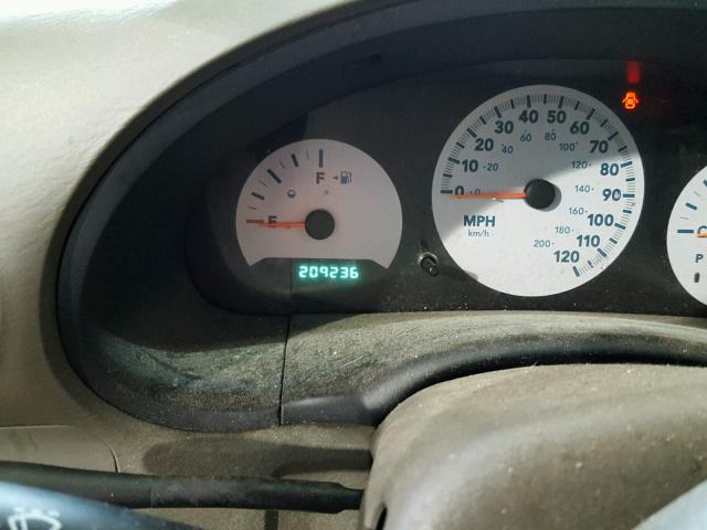 2A4GP44R46R832959 - 2006 CHRYSLER TOWN & COU GREEN photo 8