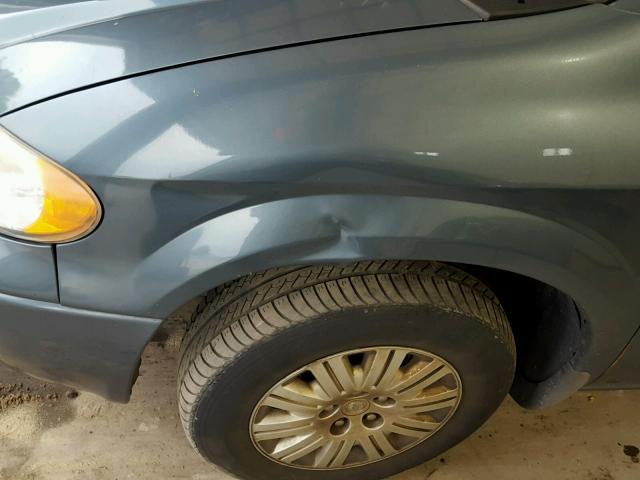 2A4GP44R46R832959 - 2006 CHRYSLER TOWN & COU GREEN photo 9