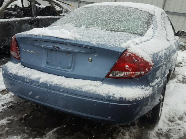 1FAFP53U06A147378 - 2006 FORD TAURUS SE BLUE photo 4