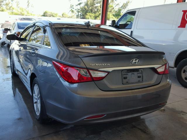 5NPEB4AC6DH597941 - 2013 HYUNDAI SONATA GLS CHARCOAL photo 3