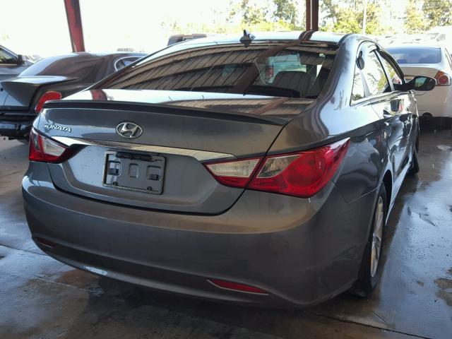 5NPEB4AC6DH597941 - 2013 HYUNDAI SONATA GLS CHARCOAL photo 4