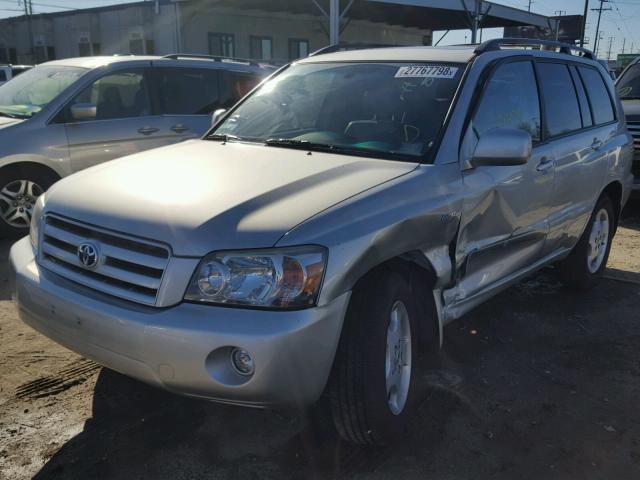 JTEDP21A540011464 - 2004 TOYOTA HIGHLANDER SILVER photo 2