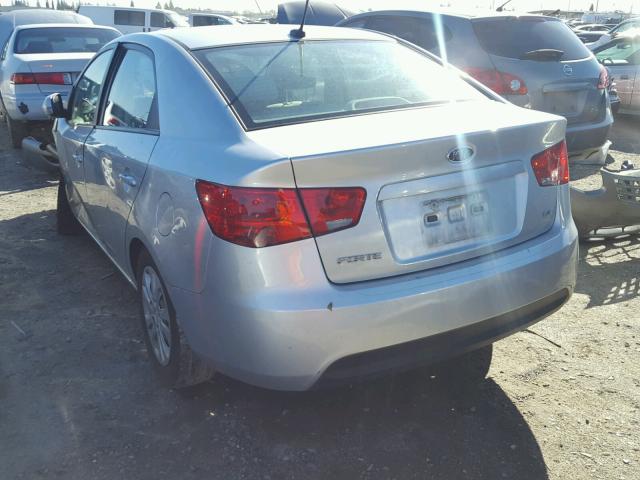 KNAFU4A29B5406268 - 2011 KIA FORTE EX SILVER photo 3