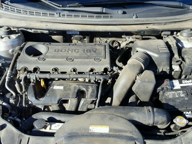 KNAFU4A29B5406268 - 2011 KIA FORTE EX SILVER photo 7