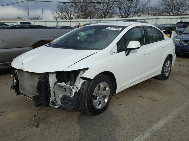 19XFB2F59DE008226 - 2013 HONDA CIVIC LX WHITE photo 2