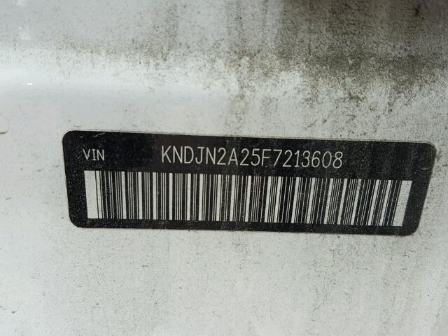 KNDJN2A25F7213608 - 2015 KIA SOUL WHITE photo 10