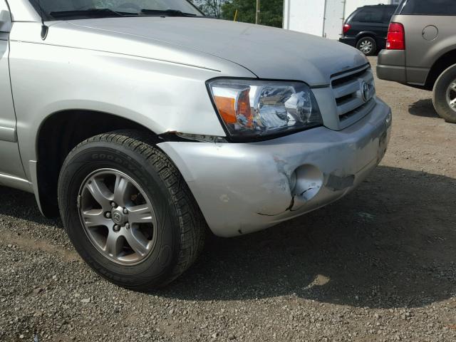 JTEEP21AX50089969 - 2005 TOYOTA HIGHLANDER GRAY photo 9