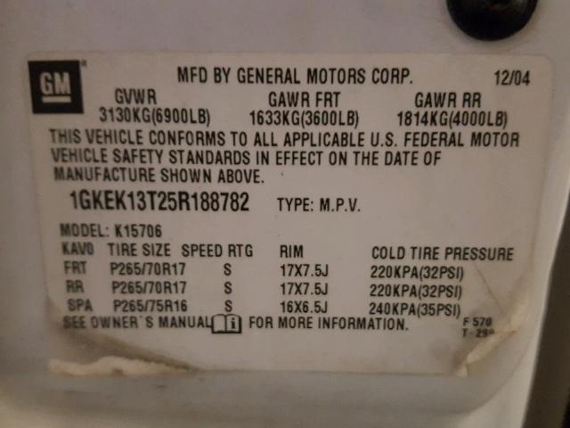 1GKEK13T25R188782 - 2005 GMC YUKON WHITE photo 10