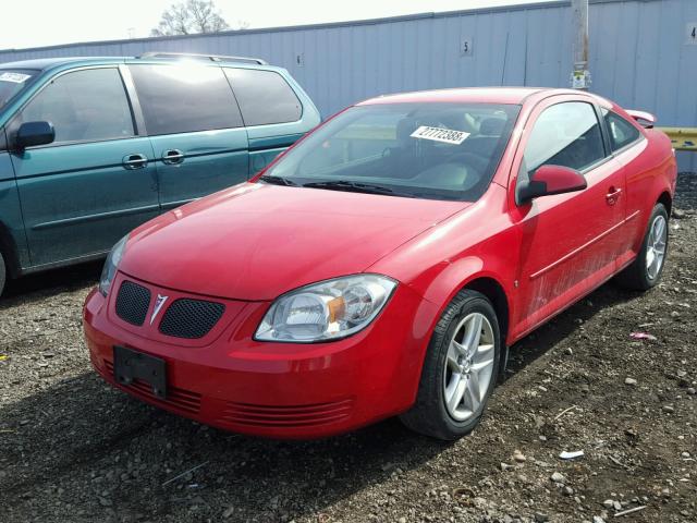 1G2AL18FX87347952 - 2008 PONTIAC G5 RED photo 2