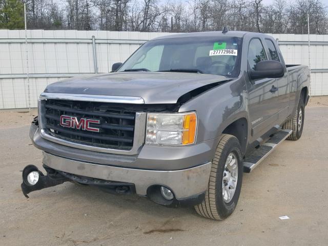 2GTEC19C471668463 - 2007 GMC NEW SIERRA SILVER photo 2