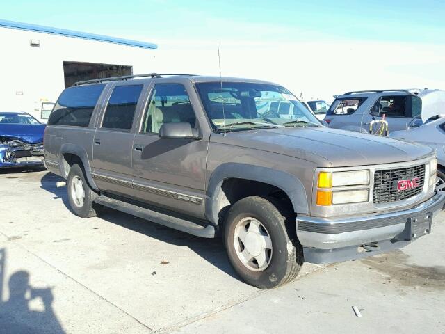 3GKFK16R8WG502294 - 1998 GMC SUBURBAN K TAN photo 1