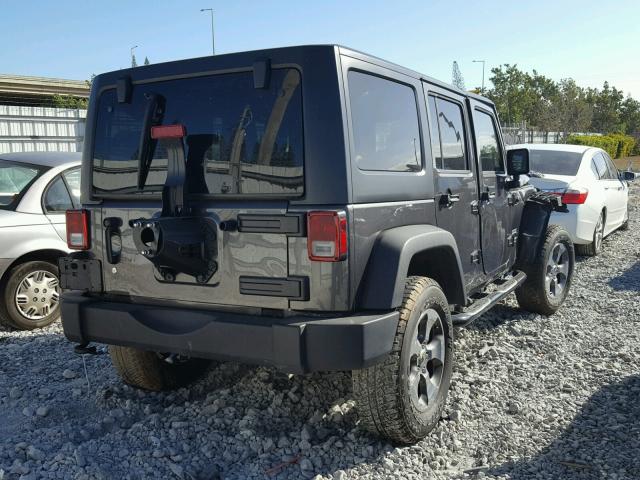 1C4BJWDG9HL655039 - 2017 JEEP WRANGLER U GRAY photo 4