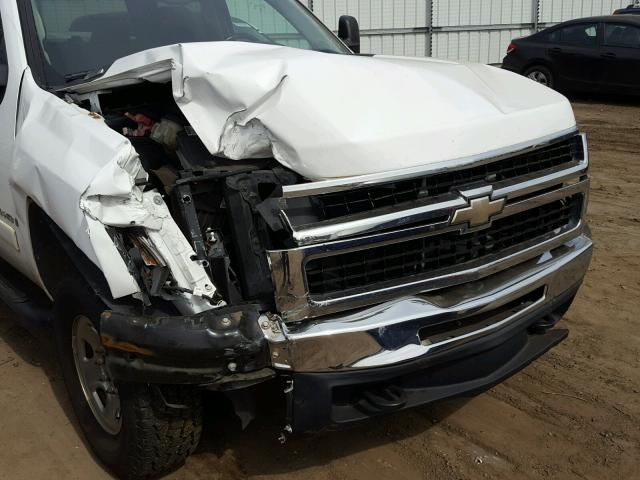 1GCHK23K57F538545 - 2007 CHEVROLET SILVERADO WHITE photo 9